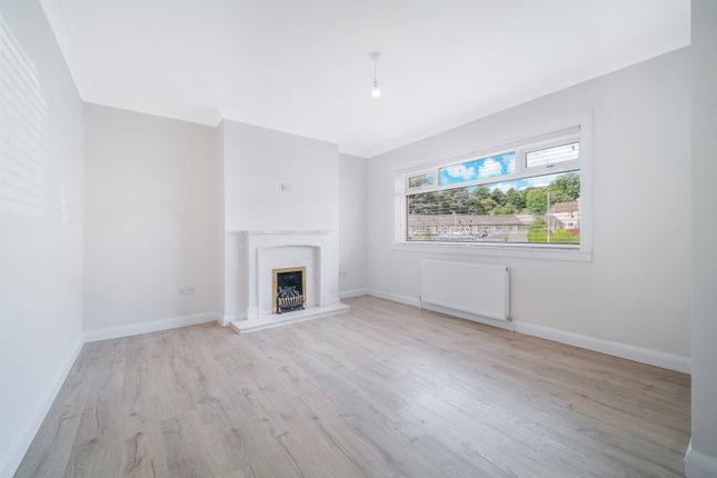 31, Ladykirk Crescent, Renfrewshire photo 2