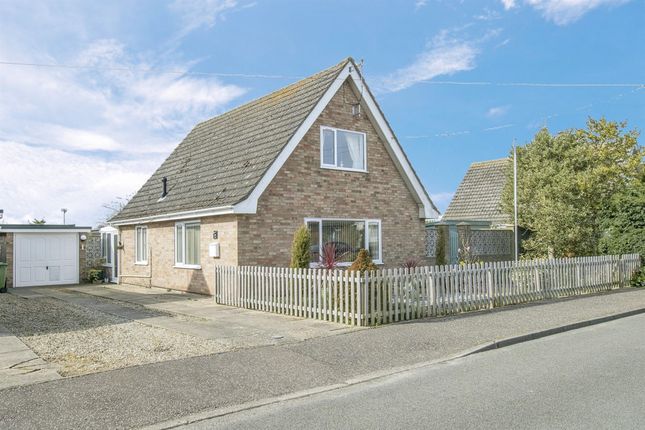 Thumbnail Bungalow for sale in Wades Way, Trunch, North Walsham