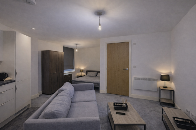 studio, Osbourne Gardens, Aylesbury photo 3