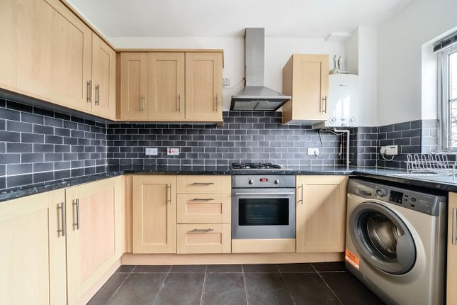 Thumbnail Flat for sale in Carlton Road, Sidcup