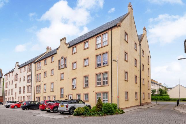 24 The Walled Gardens, Abbey Park Avenue, St Andrews photo 2
