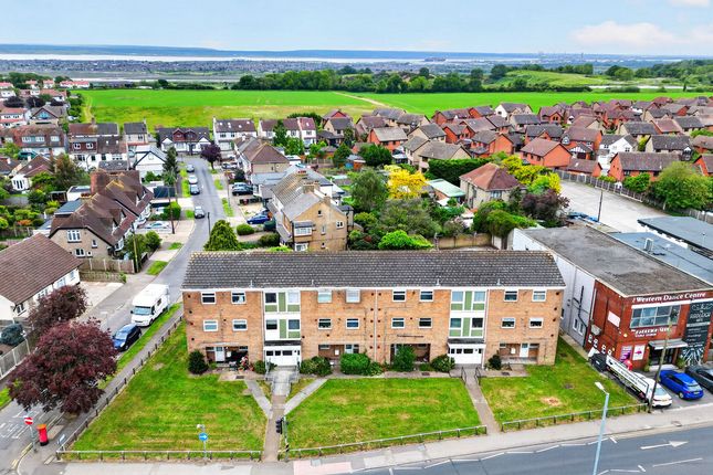 Flat 7 Homestead Court, High Street,, Hadleigh photo 4