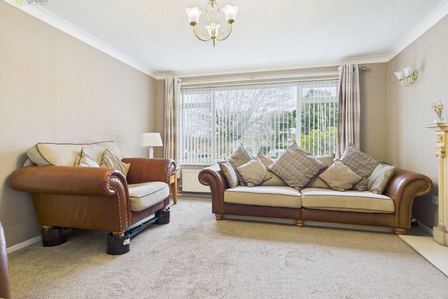 2, Listelow Close, Solihull photo 2