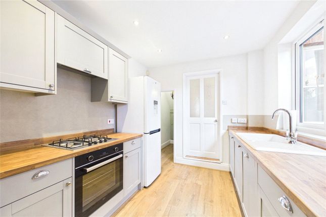 MARKETING CARD - 47,, Beecham Road, Berkshire photo 2