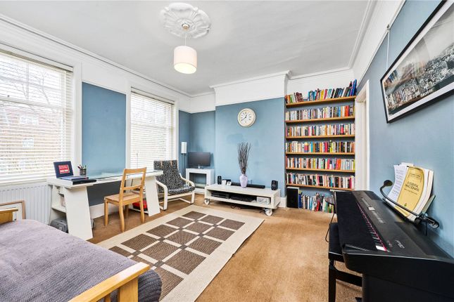 Flat 2, 1, Riggindale Road, London photo 2