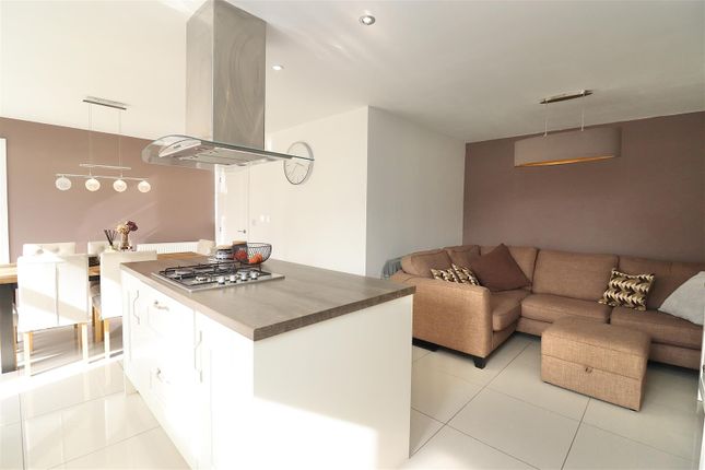 99, Yapham Road, Pocklington photo 4