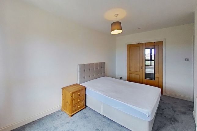 16/14, Hermand Crescent, Edinburgh photo 3