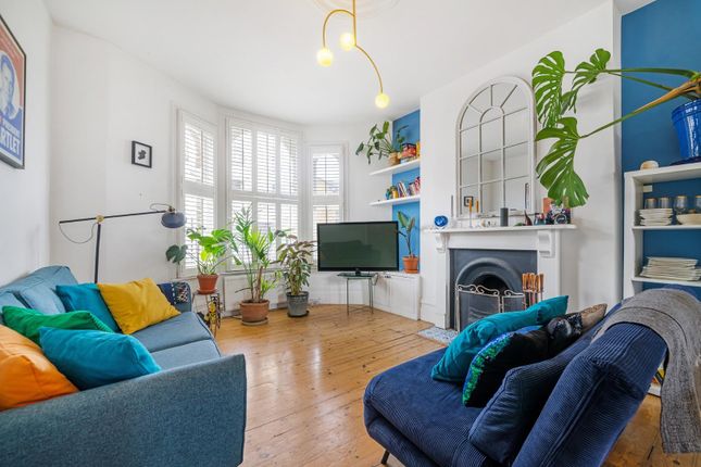 Thumbnail Flat for sale in Brailsford Road, London