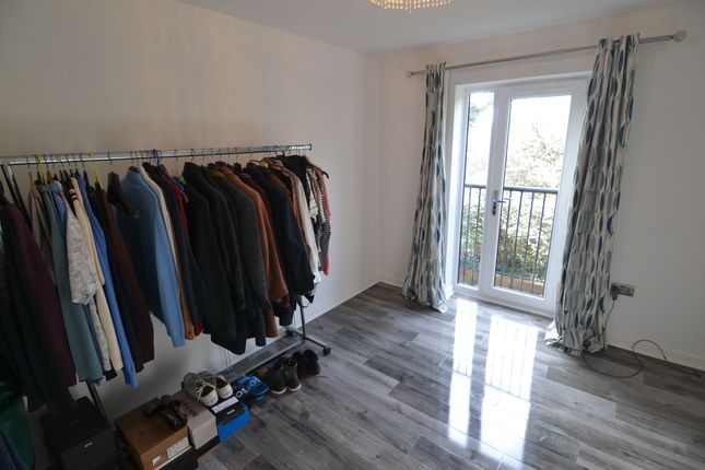 16 Deans Gate, Willenhall photo 4
