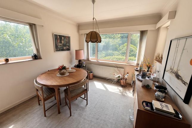 1, Valley Drive, Wilmslow photo 4