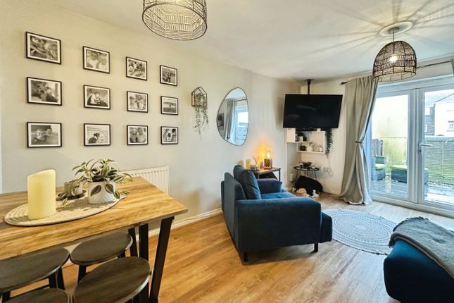 8 Taylor Court, Hawkins Way, Helston photo 3