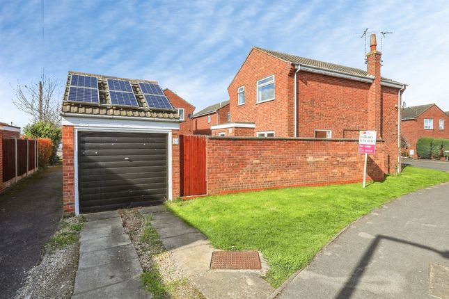 33, Southfields Rise, Retford photo 2