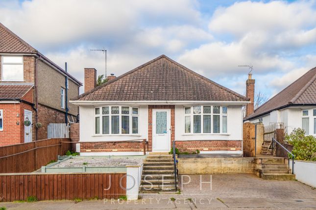 Thumbnail Detached bungalow for sale in Oulton Road, Ipswich