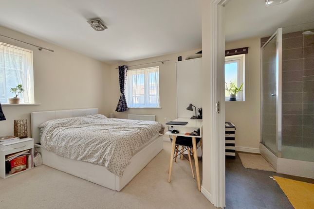 145, Lower Drayton Lane, Portsmouth photo 3