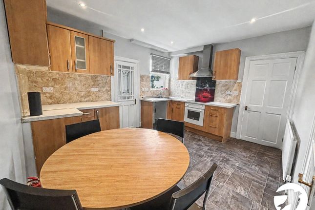 12a, Brook Street, Erith photo 3