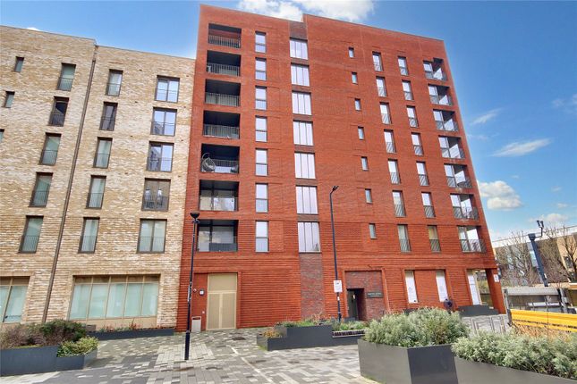 Thumbnail Flat for sale in South Street, Enfield