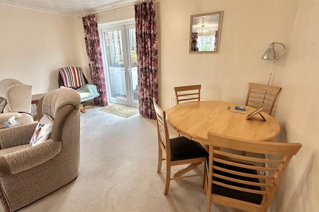 143, Edgcumbe Green, St. Austell photo 4
