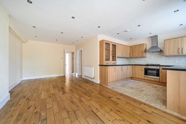 1a, Hadley Way, London photo 4