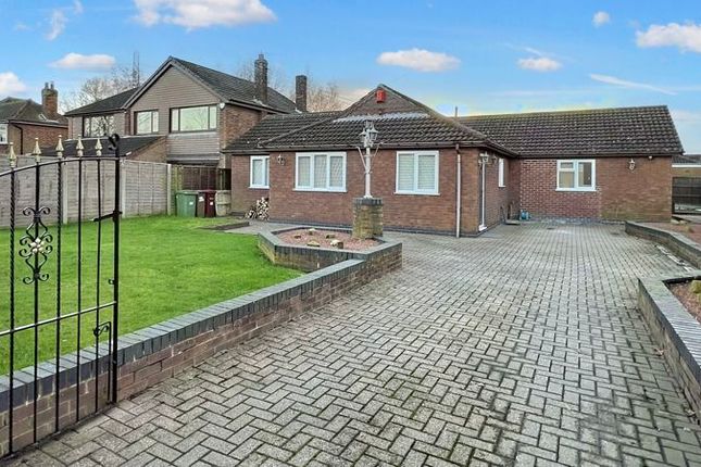 Thumbnail Detached bungalow for sale in Wharf Road, Crowle, Scunthorpe