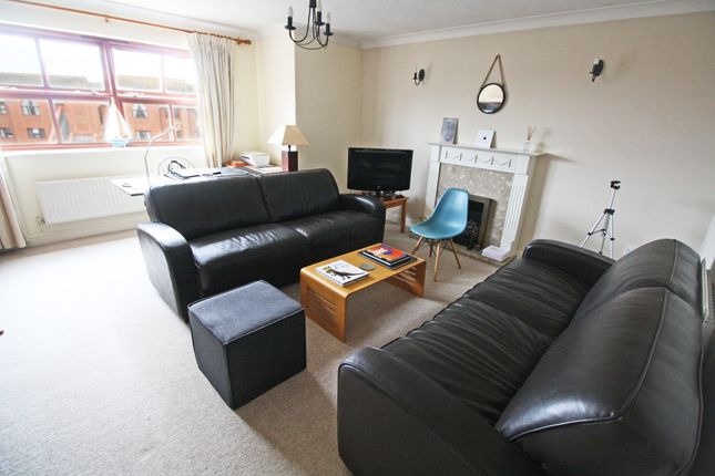 Flat to rent in Old Mill Close, St. Leonards, Exeter