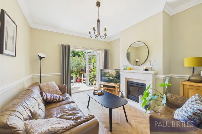 23, Westgate, Trafford photo 3