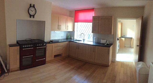 60 Wilson Street, Room 4
