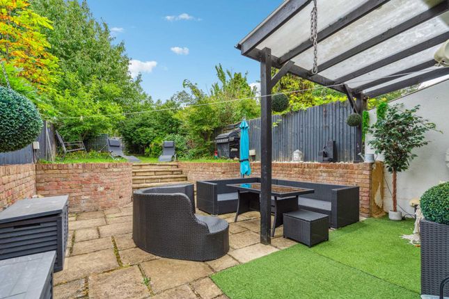 End terrace house for sale in Pinner Road, Oxhey