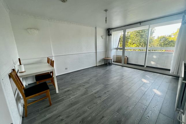 Thumbnail Flat to rent in Westferry Road, London