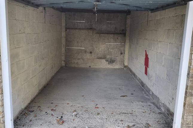Garage 2, Rugby Court, Bristol Gardens, Brighton photo 3