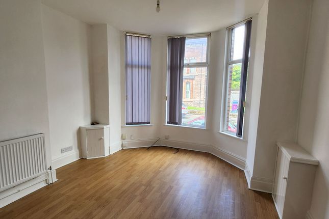 Flat to rent in Flat 2, Kremlin Drive, Liverpool