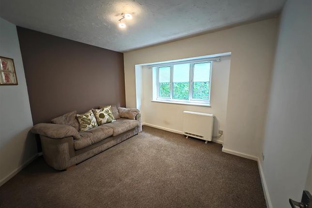 42, Probert Close, Crewe photo 2