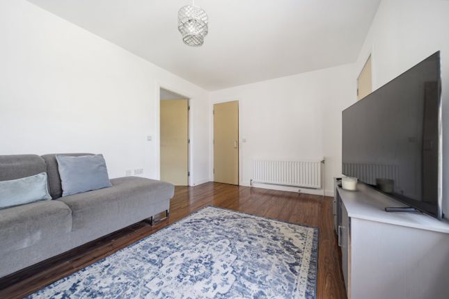 217, Wood Street, Grangemouth photo 4