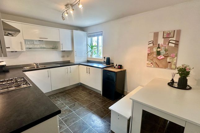 Flat 2, 169 Greenwood Road, Manchester photo 4