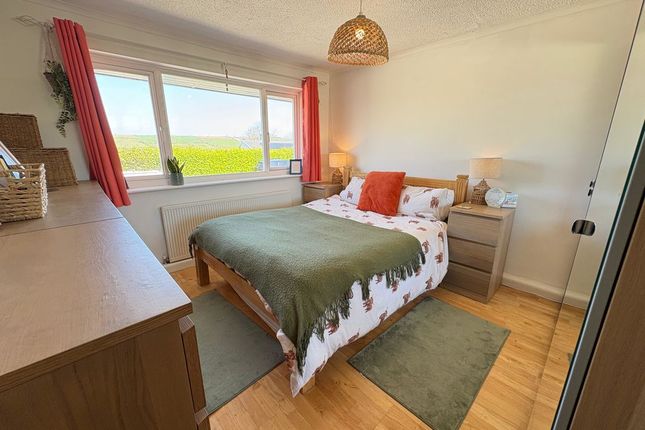 2, Meadow Road, Tenby photo 5