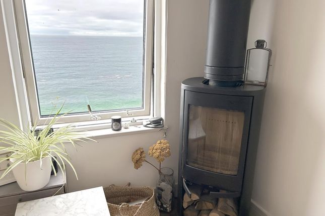 Tom's Net Loft, Mounts Road, Porthleven photo 2