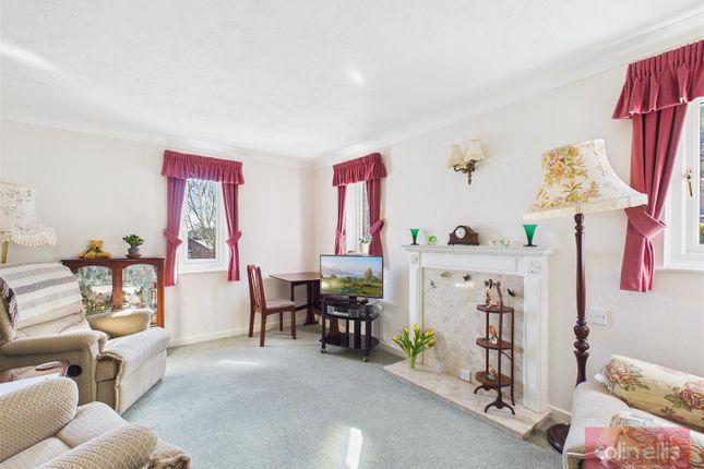 Flat 26 Hartford Court, 33, Filey Road, Scarborough photo 2