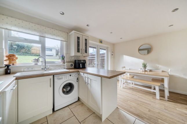 1 Plumtree Drive, Exeter photo 3