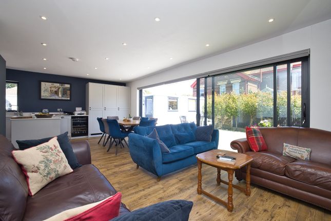 16, Salts Drive, Broadstairs photo 3