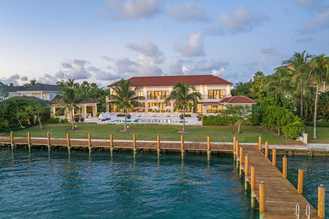 Thumbnail Property for sale in Ocean Club Dr, The Bahamas