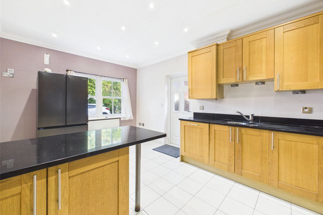 37, Hampton Road, Teddington photo 2