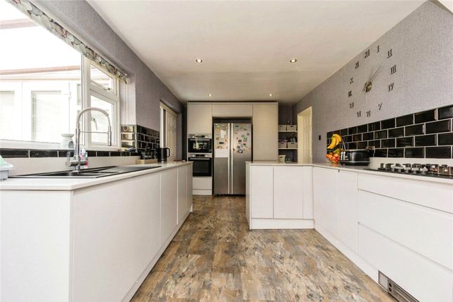 7, Lower Field Drive, Greater Manchester photo 4