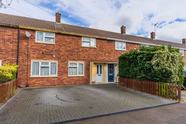 Thumbnail Terraced house for sale in Humphreys Road, Cambridge