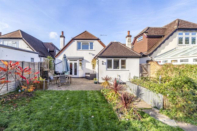 Thumbnail Detached house for sale in Hollies Avenue, West Byfleet