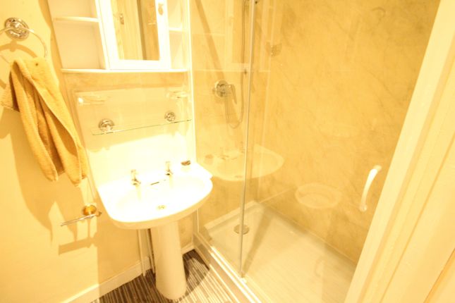 35, Belle Grove West, Newcastle upon Tyne photo 4