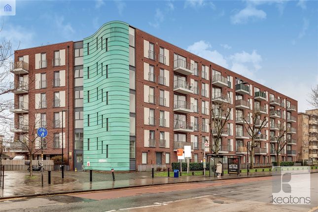 Flat to rent in The Drakes, 390 Evelyn Street, Deptford, London