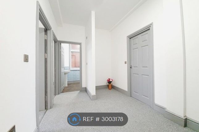 Suite, At Market Place, Long Eaton, Nottingham photo 5