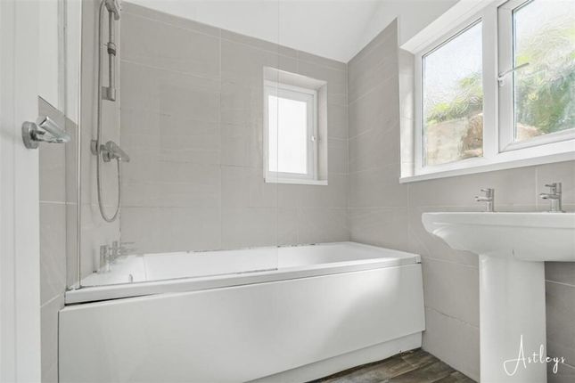 36 Osterley Street, Swansea photo 4
