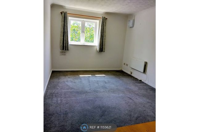 Maple Close, Hardwicke, Gloucester photo 5