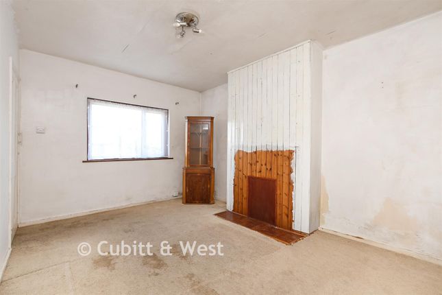 46, Francis Road, Caterham photo 3