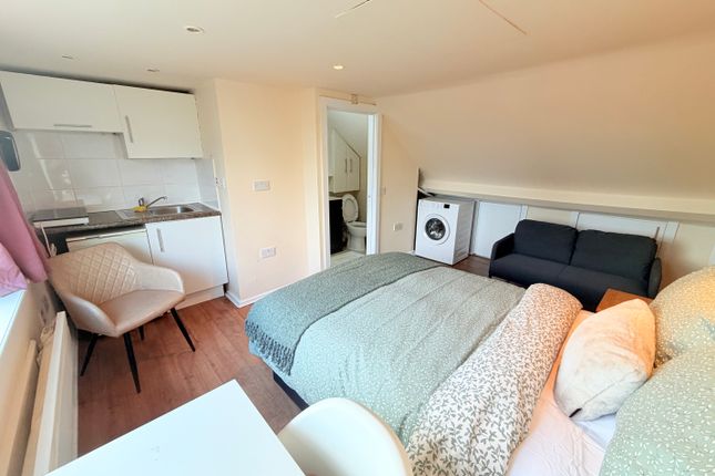 101, Middleham Road, Edmonton photo 3